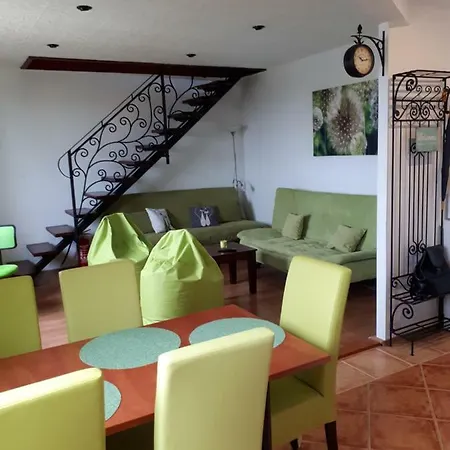 아파트 Aranycsillag Green Apartman *